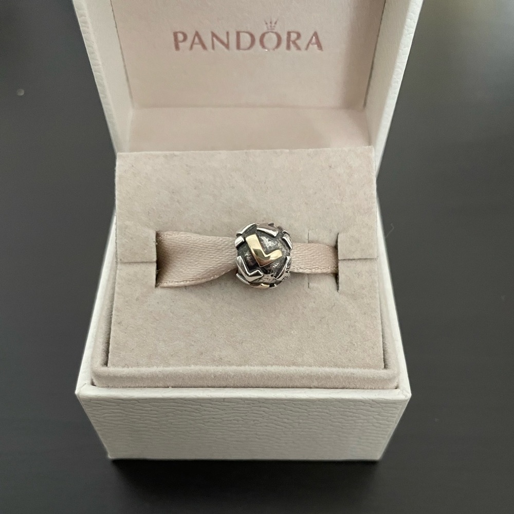 Pandora two tone L initial charm